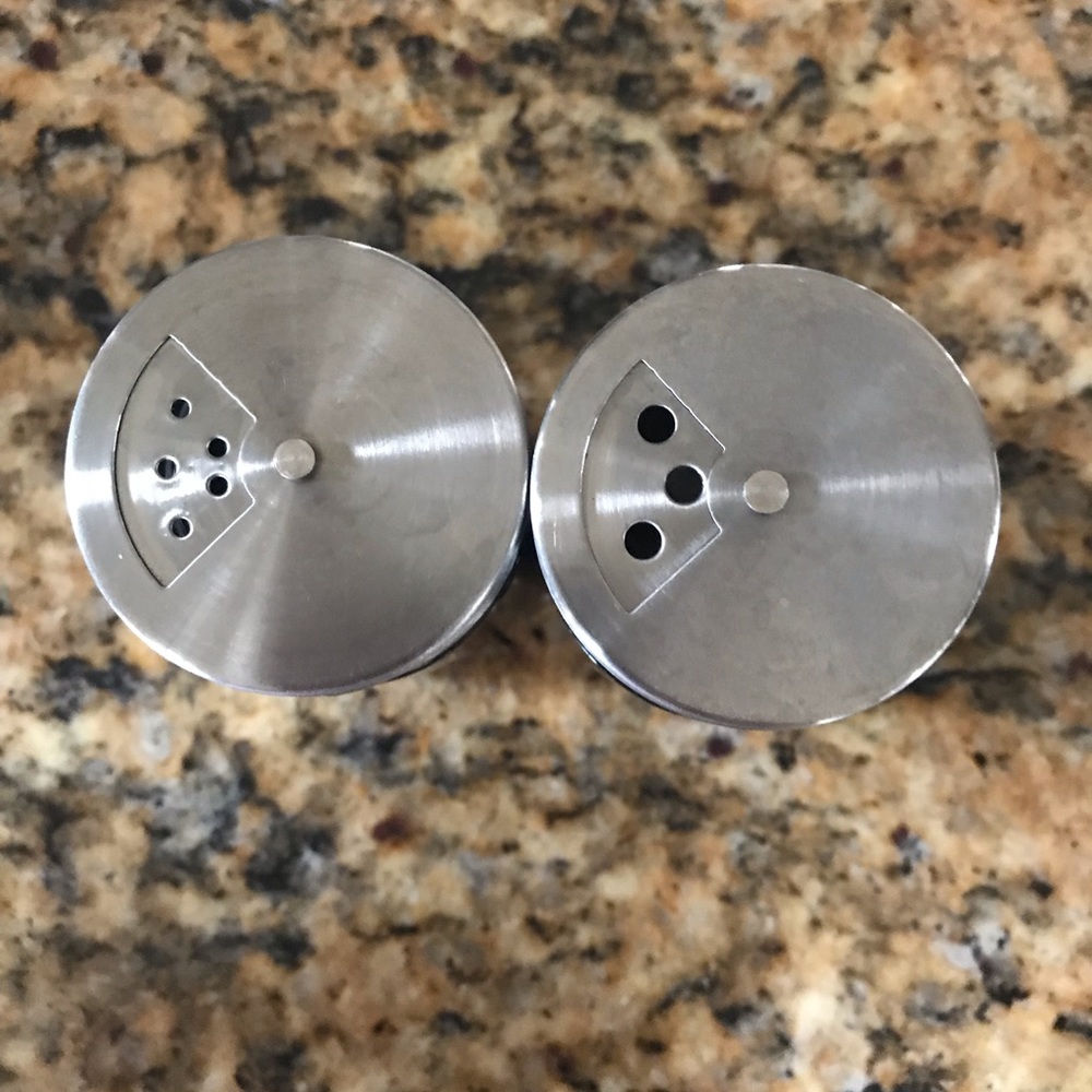 ❤️Salt & Pepper Shaker❤️